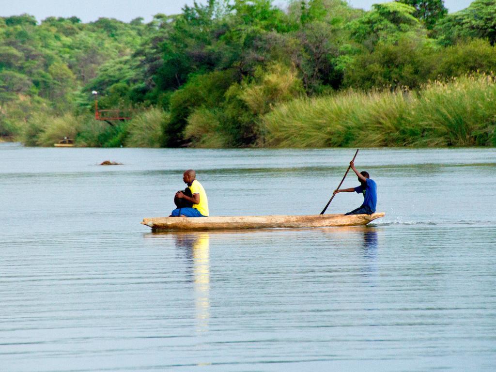 Gondwana Hakusembe River Lodge Rundu Exterior photo