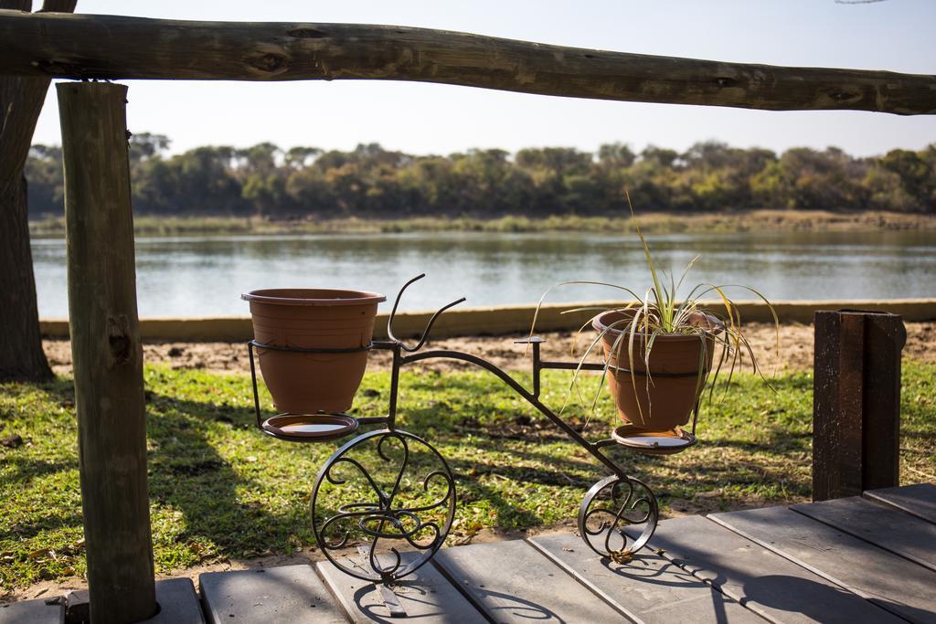 Gondwana Hakusembe River Lodge Rundu Exterior photo